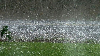 Waarschuwing voor plaatselijke zware regenval, tornado's, bliksem en hagel in de noordelijke, centrale en zuidelijke regio's van Vietnam.