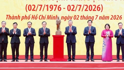 Ho Chi Minh City: Jatkaa setä Hon pyrkimyksiä, luoden uutta pontta kehitykselle.