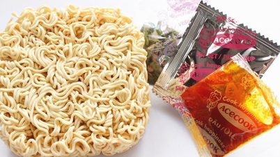 Hazır noodle baharat paketlerinin içindeki sırları çözüyoruz.