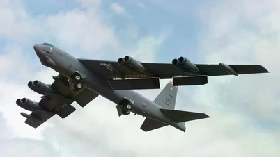 Bombowce B-52 masowo opuszczają Wielką Brytanię po zakończeniu misji w Iranie.