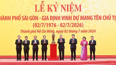 Smukke billeder fra fejringen af ​​Ho Chi Minh Citys 50-års jubilæum.
