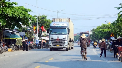 Provinsi Ha Tinh mengusulkan anggaran hampir 7.740 miliar VND untuk menyelesaikan jalan pesisir.