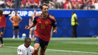 Oyarzabal scoret to mål da Spania knuste Østerrike 3-0 og gikk videre til åttendedelsfinalen i VM i 2026.