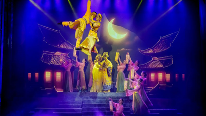 Cirkusz és hagyományos vietnami opera kombinációja, fiatal közönséget megcélozva.
