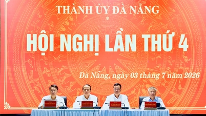 4e Conférence du Comité du Parti de la ville de Da Nang : Priorité à la suppression des obstacles et à la réalisation d'une croissance supérieure à 11 %.