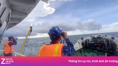 Vissersboot zinkt voor de kust van het eiland Co To als gevolg van een storm; 7 vissers verkeren in nood.