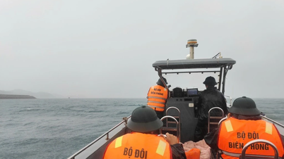 Bot nelayan mengalami masalah di laut di luar wilayah Quang Ninh.