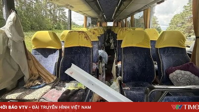 Autobuz de pasageri din Belarus lovit de un dronă