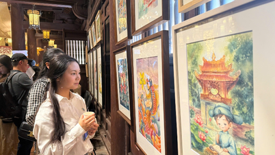 จัดแสดงผลงานศิลปะกว่า 60 ชิ้นในนิทรรศการ "สถาบันศิลปะแห่งจักรวรรดิ"