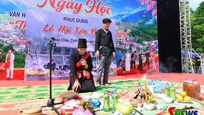 Ricreazione del Festival di Xên Bản al Festival di Cultura, Sport e Turismo del Comune di Thuận Châu nel 2026.