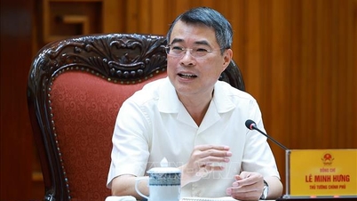 Prim-ministrul Le Minh Hung colaborează cu liderii ministerelor la dezvoltarea tehnologică strategică.