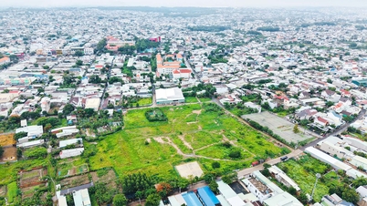 Status terkini dari dua lokasi lahan yang diusulkan untuk pembangunan sekolah menengah atas negeri pertama di kelurahan Trang Dai.