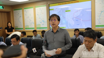 The most likely scenario: Typhoon No. 1 makes landfall in the Quang Ninh area.