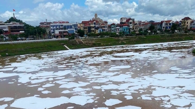 The cause of the Ky Cung River being covered in white foam has been revealed.