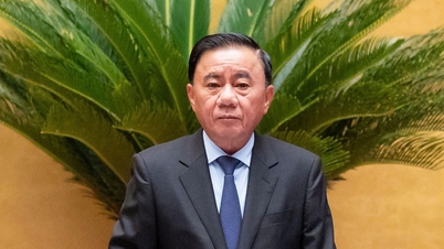 Politburo: Building a core force of Party members in cyberspace.