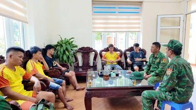 Quang Ninh: Denizde fırtınaya yakalanan yedi balıkçı kurtarıldı.