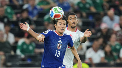 På sidelinjen av VM i 2026: 3 engelske lag kjemper om en japansk stjerne.