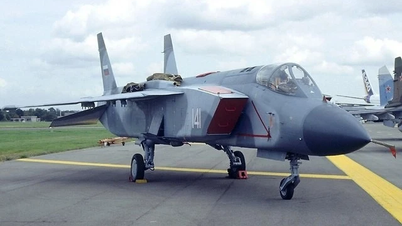 Kommer jaktflygplanet Yak-141, som är tillverkat med vertikal start och landning, att vara det perfekta anti-UAV-flygplanet?