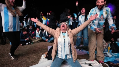 Galerie photos : Les supporters argentins, d’abord anxieux, explosent de joie lorsque Messi et ses coéquipiers remportent un match palpitant contre le Cap-Vert.