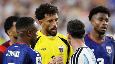 Cosa si sono detti Messi e Vozinha abbracciandosi dopo la partita?