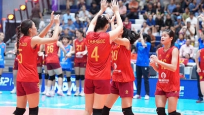 Die vietnamesische U18-Frauen-Volleyballmannschaft trifft im Viertelfinale der Asienmeisterschaft auf die chinesische U18-Mannschaft.