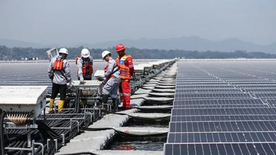 Kelemahan kuasa solar: Panel solar terapung menutupi permukaan tasik, menyebabkan kesusahan kepada nelayan.