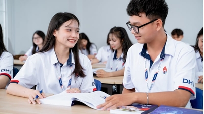 Loạt trường công bố điểm sàn xét tuyển đại học 2026 tại TP.HCM: Đại học Hùng Vương TP.HCM, Hoa Sen, Văn Hiến...