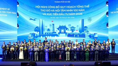 Memelihara intipati Hanoi dalam visi sepanjang abad (Bahagian akhir): Membina warga Hanoi yang elegan untuk era baharu.
