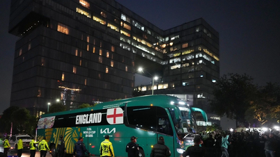 Pasukan England dilindungi seperti ketua negara.