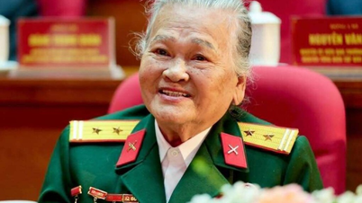 Heldin Ngo Thi Tuyen – Eine Legende der vietnamesischen Willenskraft.