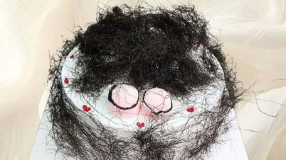 Lạ lùng trào lưu ăn bánh phủ kín "tóc rối" ở Việt Nam