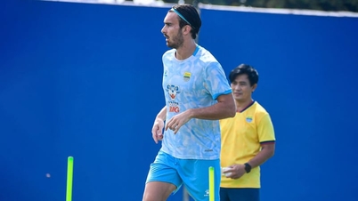 Akankah striker Prancis setinggi 1,92 meter itu bergabung dengan Hanoi FC?