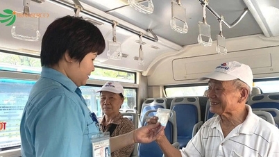Från och med den 6-7 juni kommer Hanoi att börja acceptera online-registreringar för utfärdande av fysiska busskort till busspassagerare.