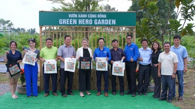 Melancarkan model taman komuniti berasaskan pertanian bulat.