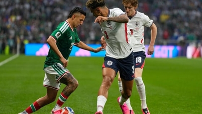 LIVE England vs Mexico: Gult kort i det første minuttet
