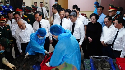 Lima set mayat askar yang gugur telah ditemui di Taman Le Thi Rieng selepas 58 tahun.