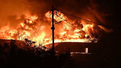 Los incendios forestales arrasan el sur de Europa; Grecia advierte sobre el humo tóxico.