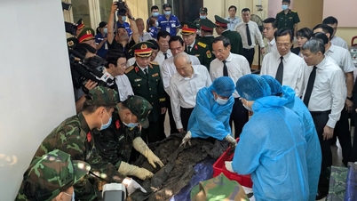 En Ciudad Ho Chi Minh se descubre la primera fosa común, con el hallazgo de 5 conjuntos de restos humanos junto con numerosos objetos.