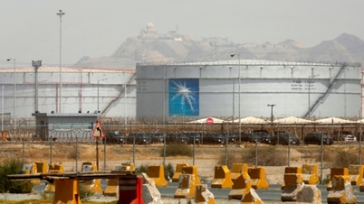 ОПЕК+ незначительно увеличила добычу нефти для стабилизации рынка.