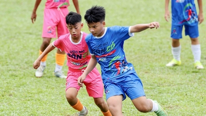 O jogo México-Inglaterra não diminuiu a emoção do Torneio de Futebol Juvenil e Infantil da Cidade de Ho Chi Minh.