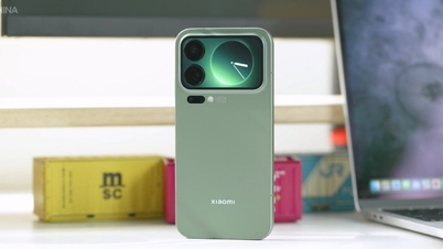 Xiaomi 18 Pro Max: Chip Snapdragon 2nm, kamera ganda 200MP, dan baterai 8.500mAh.