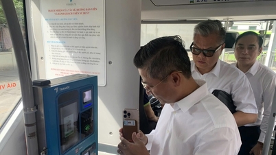 Hanói: Mais de 130 mil viagens gratuitas após a primeira semana de implementação do sistema integrado de bilhetagem eletrônica.
