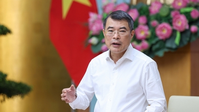 Premier Le Minh Hung: Naśladowanie i pochwały muszą ściśle podążać za pulsem życia i wiązać się z konkretnymi zadaniami i wynikami.