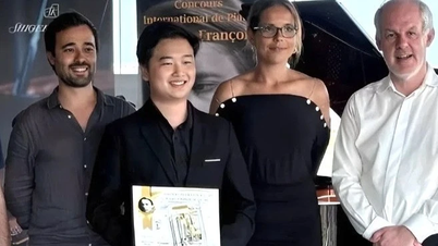 นักเปียโน โว มินห์ กวาง คว้าชัยชนะครั้งใหญ่