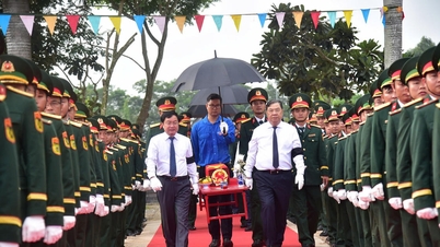 In Tay Ninh finden eine Gedenkfeier und eine Beisetzung für die sterblichen Überreste von 173 Freiwilligensoldaten statt, die in Kambodscha ums Leben gekommen sind.