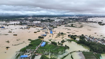 ប្រទេសចិន៖ កិច្ចខិតខំប្រឹងប្រែងដើម្បីឆ្លើយតបទៅនឹងភ្លៀងធ្លាក់ខ្លាំង និងទឹកជំនន់។