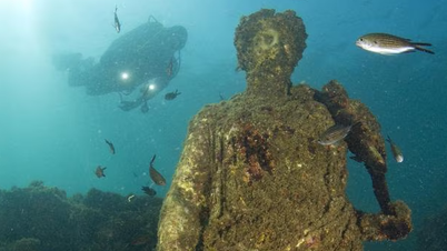 În interiorul unui oraș antic vechi de o mie de ani, situat adânc sub ocean.