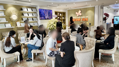 נאם אן משיקה את Glow-up Summer, המעודדת צעירים להבין מה באמת צריך העור שלהם.