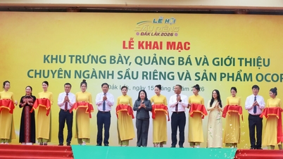 Khai mạc Khu trưng bày, quảng bá và giới thiệu chuyên ngành sầu riêng và sản phẩm ocop