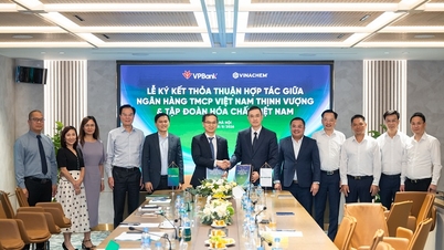 Vinachem og VPBank signerer omfattende samarbeidsavtale.